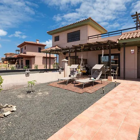 Home2book Orican, Bbq, Pool & Terrace Holiday home