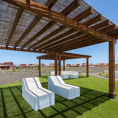 Home2book Orican, Bbq, Pool & Terrace * Lajares