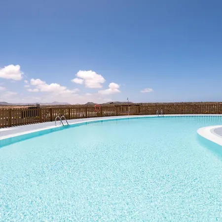 Home2book Orican, Bbq, Pool & Terrace Σπίτι διακοπών