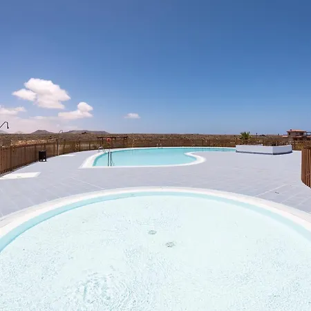 Home2book Orican, Bbq, Pool & Terrace
